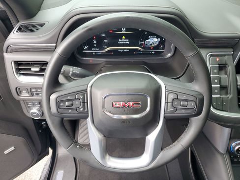 Used 2023 GMC Yukon XL SLT w/ SLT Premium Package AWD/4WD image 23