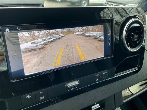 Used 2026 Mercedes-Benz Sprinter 2500 image 18