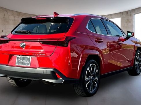 Certified 2025 Lexus UX 300h AWD w/ Accessory Package (Z1) image 5