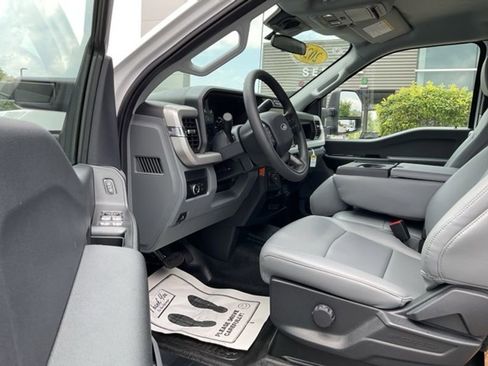 New 2025 Ford F350 XL w/ XL Chrome Package AWD/4WD image 21
