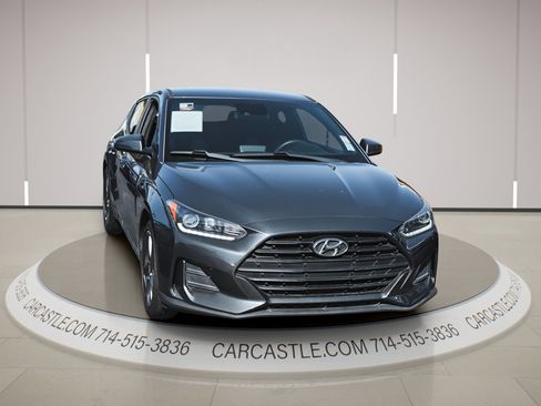 Used 2019 Hyundai Veloster 2.0 image 4