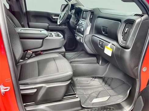 New 2025 Chevrolet Silverado 1500 Custom image 18