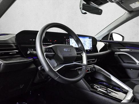 Certified 2025 Audi Q5 Premium w/ Convenience Package image 10