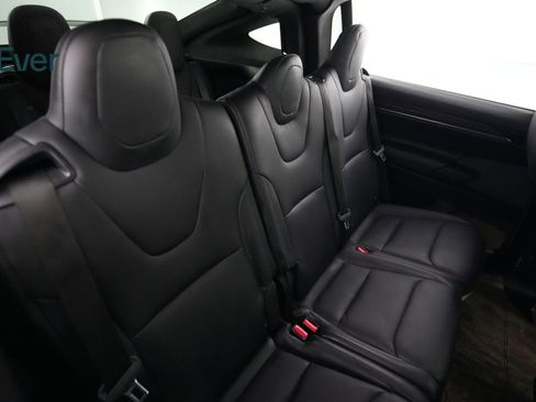 Used 2023 Tesla Model X AWD/4WD image 5