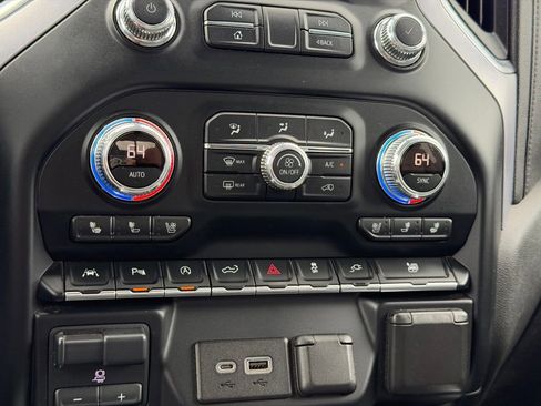 Used 2019 GMC Sierra 1500 SLT w/ SLT Convenience Package AWD/4WD image 26
