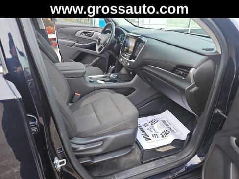 Used 2020 Chevrolet Traverse LT w/ Driver Confidence II Package AWD/4WD image 35