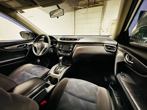 Used 2015 Nissan Rogue SV AWD/4WD image 13