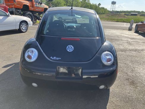 Used 1998 Volkswagen Beetle Coupe FWD image 8