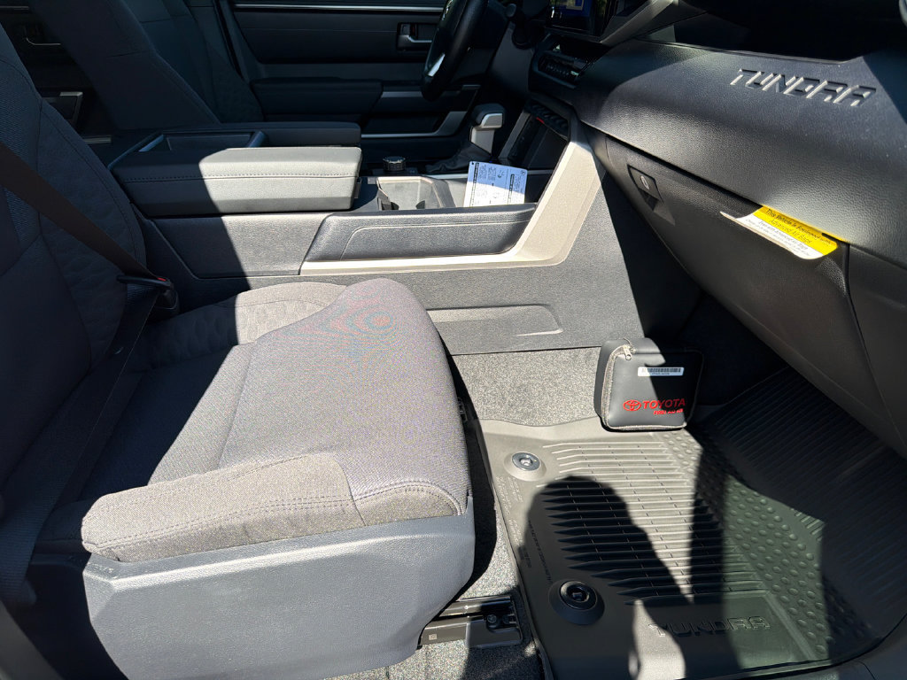 New 2026 Toyota Tundra SR5 w/ SR5 Convenience Package RWD image 17