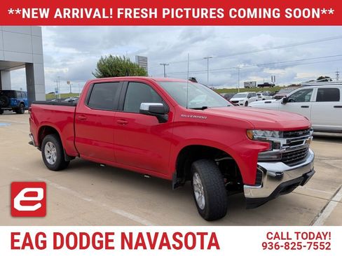 Used 2019 Chevrolet Silverado 1500 LT AWD/4WD image 1