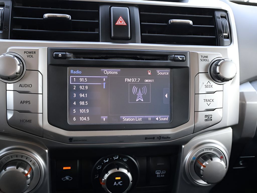 Used 2019 Toyota 4Runner SR5 AWD/4WD image 25