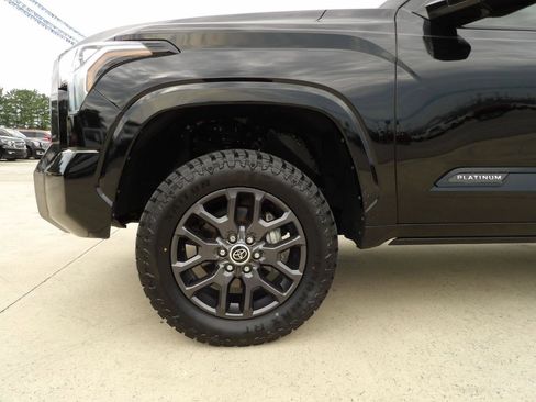 Used 2023 Toyota Tundra Platinum image 7