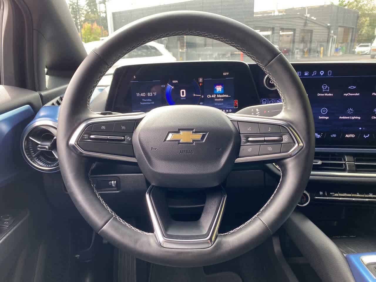Used 2026 Chevrolet Equinox EV LT FWD image 19