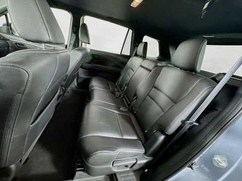 Used 2023 Honda Passport EX-L image 18