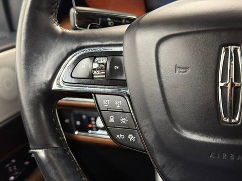 Used 2023 Lincoln Navigator Reserve AWD/4WD image 27