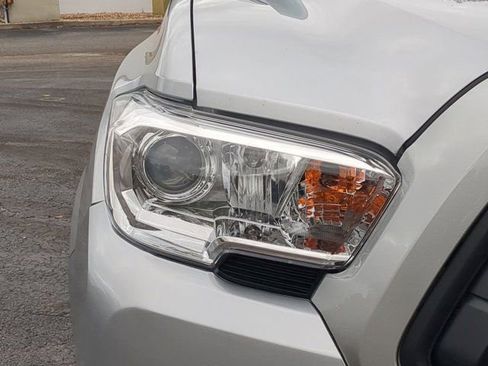 Used 2023 Toyota Tacoma SR w/ SR Convenience Package image 10