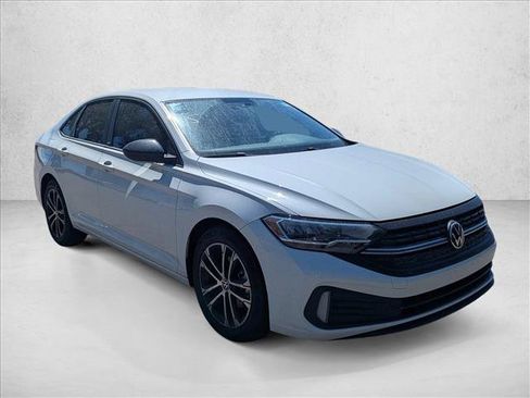 Used 2023 Volkswagen Jetta Sport FWD image 3