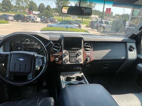 Used 2015 Ford F350 Lariat w/ Lariat Interior Package AWD/4WD image 11