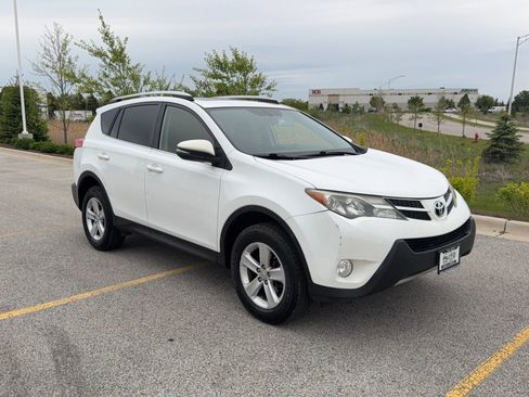 Used 2013 Toyota RAV4 XLE AWD/4WD image 3