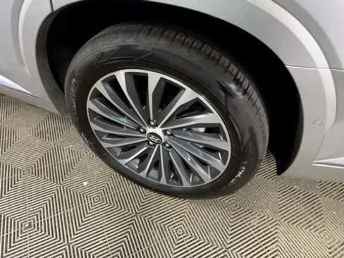 Used 2025 Hyundai Palisade Calligraphy FWD image 16