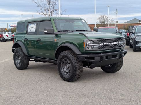 New 2025 Ford Bronco Badlands image 1