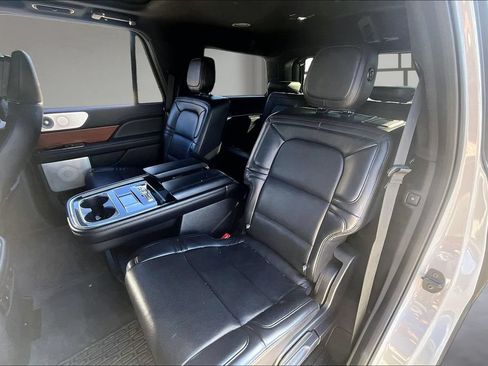 Used 2020 Lincoln Navigator Reserve w/ Equipment Group 208A Reserve RWD image 21