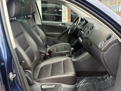 Used 2013 Volkswagen Tiguan S AWD/4WD image 11