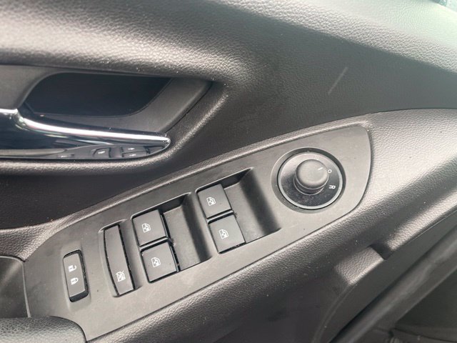 Used 2022 Chevrolet Trax LT w/ Driver Confidence Package AWD/4WD image 10