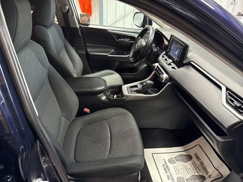 Used 2021 Toyota RAV4 XLE image 23