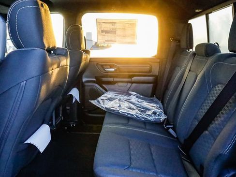 New 2026 RAM 1500 Express AWD/4WD image 22