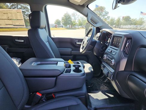New 2026 GMC Sierra 3500 Pro AWD/4WD image 8