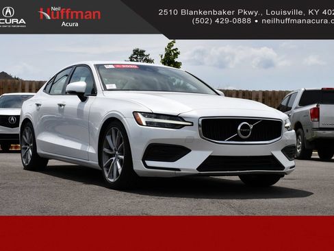 Used 2020 Volvo S60 T6 Momentum w/ Premium Package AWD/4WD image 1