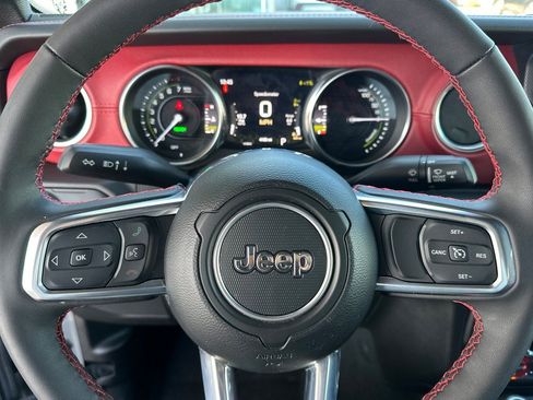 Used 2023 Jeep Wrangler Unlimited Rubicon 4xe AWD/4WD image 26