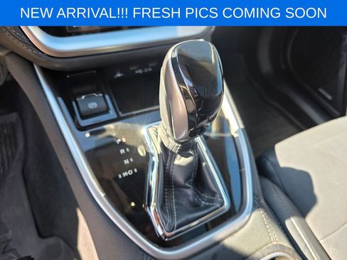 Used 2022 Subaru Outback Limited image 12