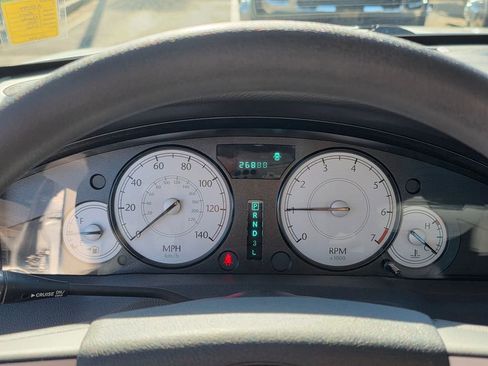 Used 2007 Chrysler 300 image 17