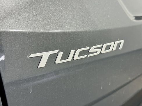 Used 2025 Hyundai Tucson Limited FWD image 7