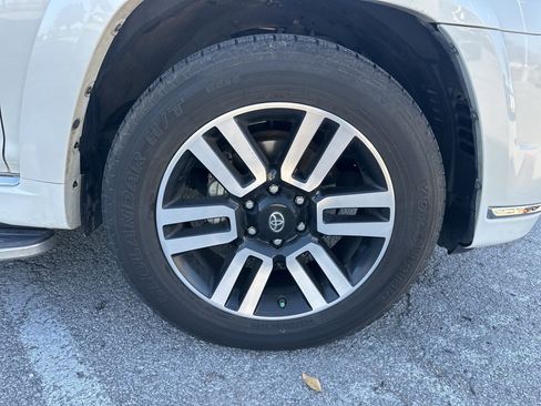 Used 2020 Toyota 4Runner Limited image 40