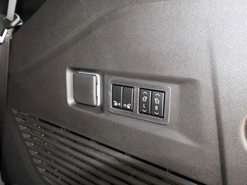New 2026 GMC Yukon Elevation w/ Elevation Premium Package AWD/4WD image 8