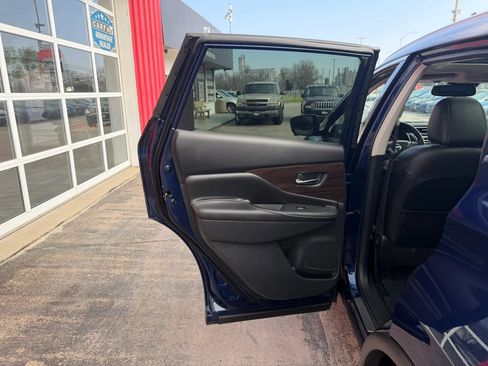 Used 2020 Nissan Murano Platinum AWD/4WD image 11