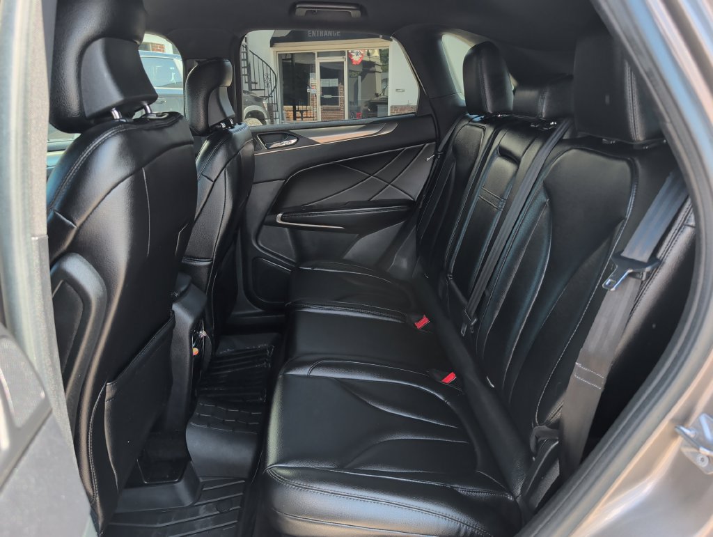 Used 2017 Lincoln MKC Premiere AWD/4WD image 23