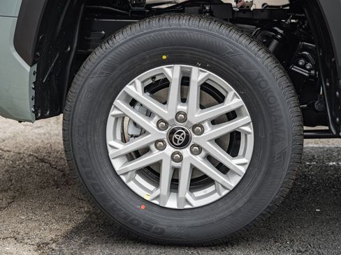 New 2026 Toyota Tundra SR5 image 18