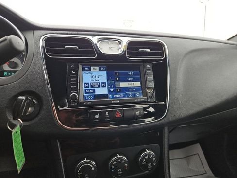 Used 2012 Chrysler 200 Touring w/ Cold Weather Group image 33