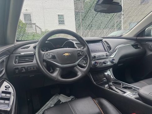 Used 2017 Chevrolet Impala Premier FWD image 28