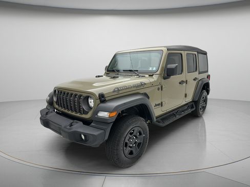 Used 2025 Jeep Wrangler Unlimited Sport AWD/4WD image 3