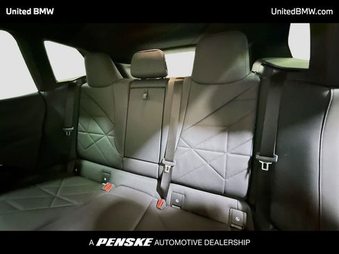 Used 2024 BMW iX xDrive50 w/ Premium Package AWD/4WD image 13