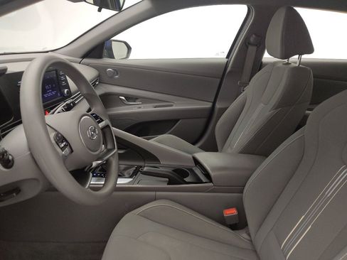 Used 2021 Hyundai Elantra SEL FWD image 17