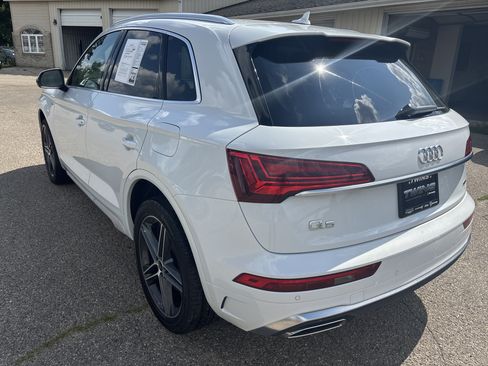 Used 2023 Audi Q5 e Premium Plus w/ Premium Plus Package AWD/4WD image 9