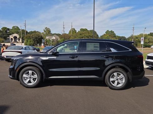New 2026 Kia Sorento LX image 2
