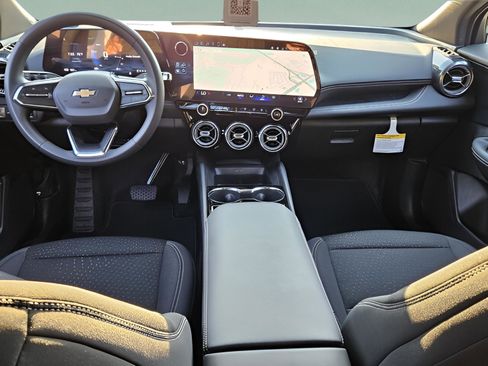 New 2025 Chevrolet Blazer EV LT AWD/4WD image 20