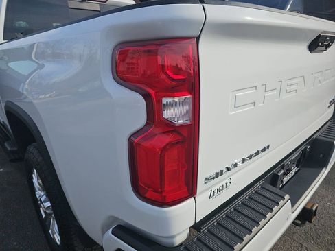 Used 2022 Chevrolet Silverado 2500 High Country image 33